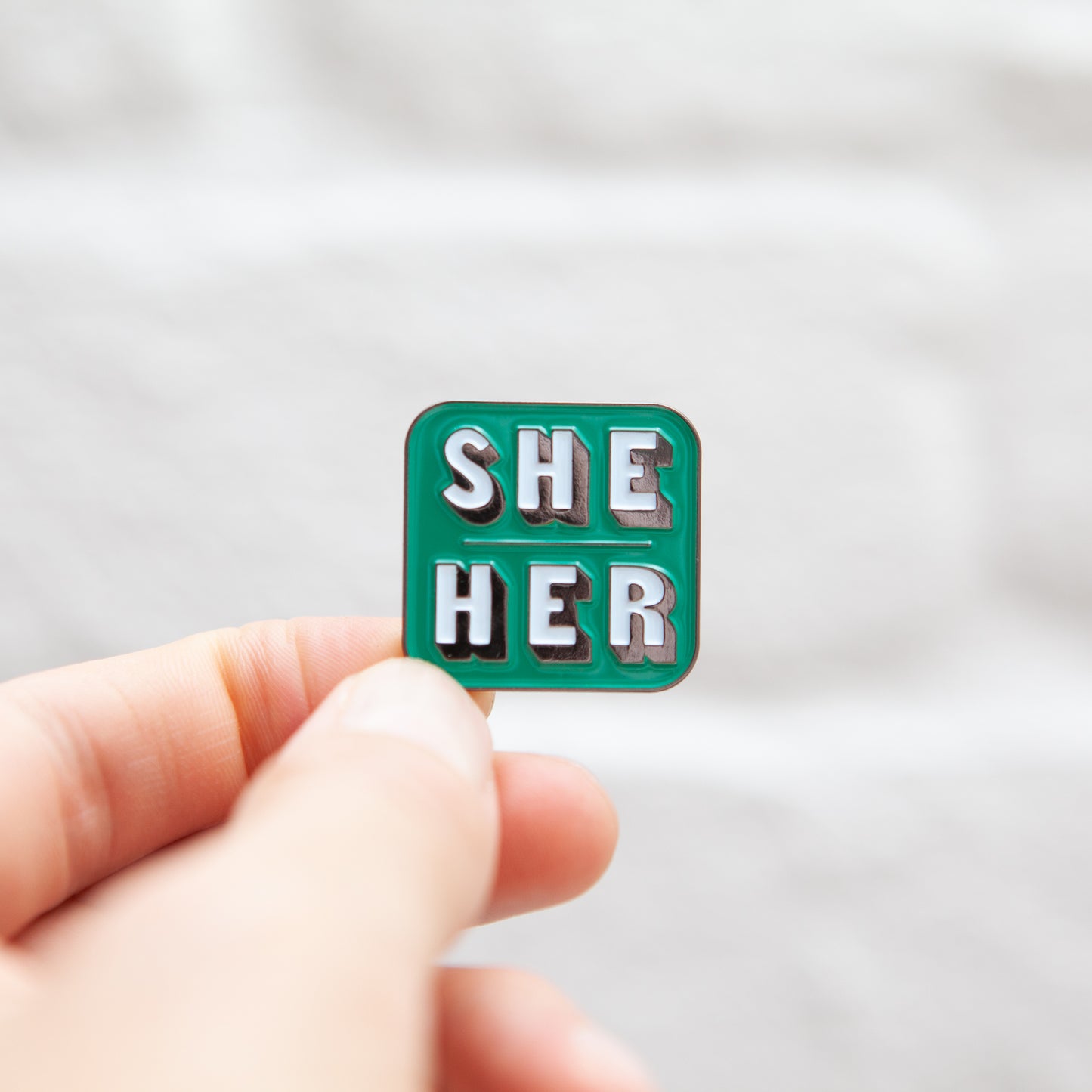 Pronouns Colour Pin - Badgie