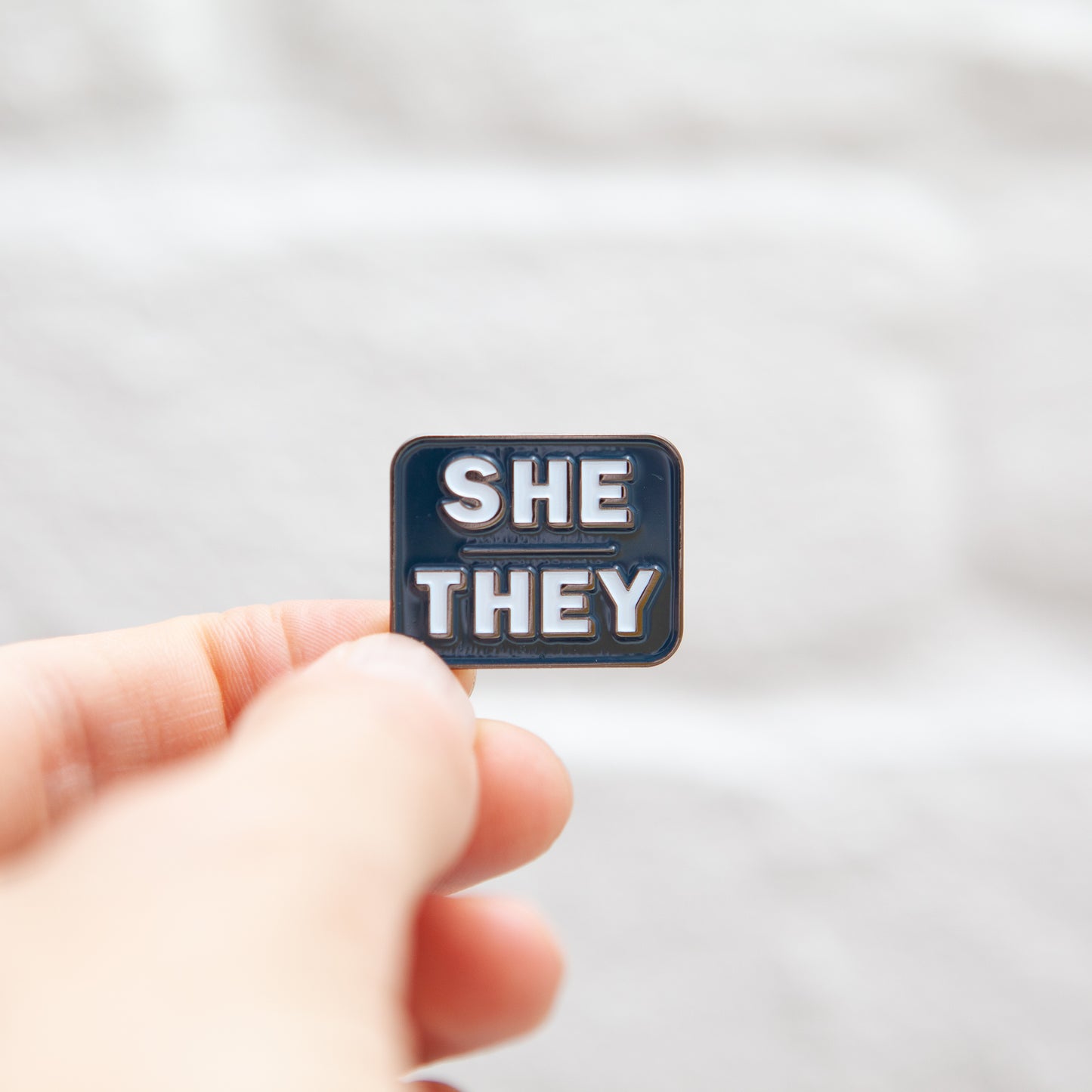 Pronouns Colour Pin - Badgie