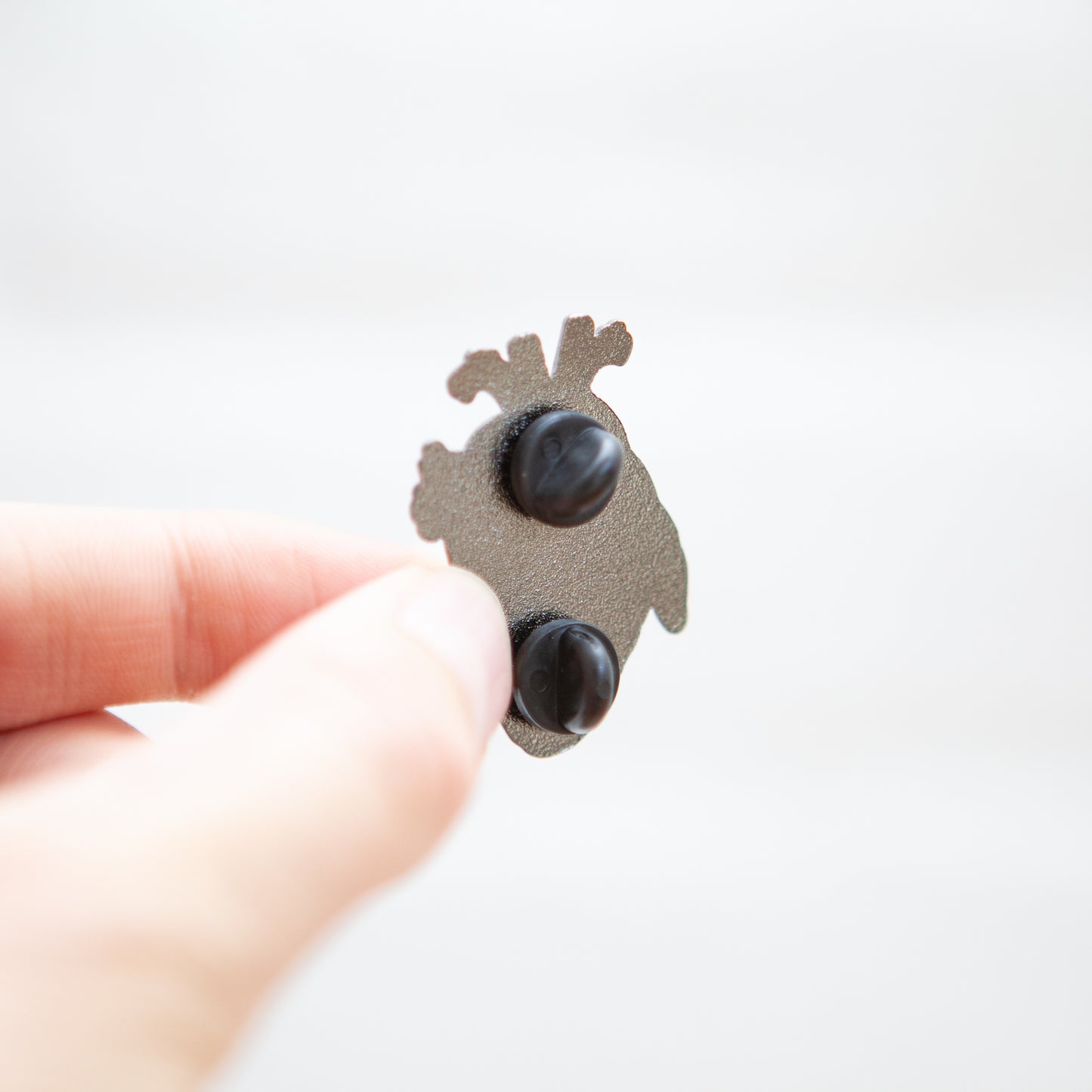 Anatomical Heart Pin - Badgie