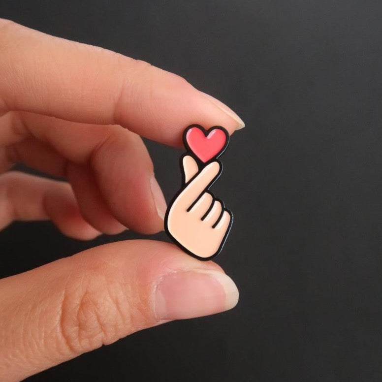 Finger Heart Pin - Badgie