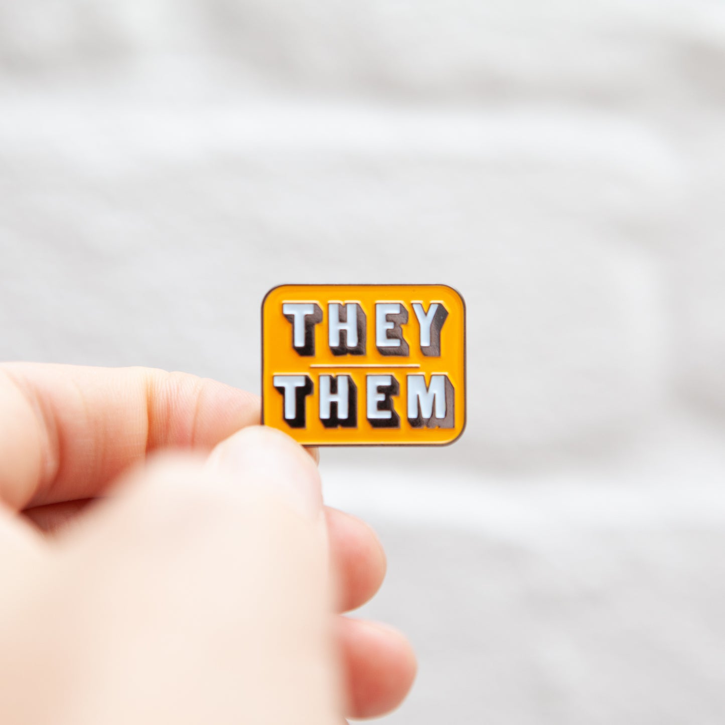 Pronouns Colour Pin - Badgie